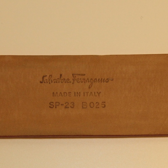 ♥️💋Stylish Salvatore Ferragamo Single omega Belt - Picture 6 of 7